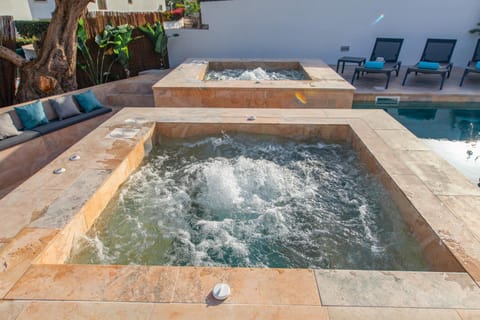 Day, Natural landscape, Hot Tub