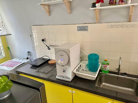 De One Homestay Bayu Emas Near Beach Apartment in Batu Ferringhi, Penang, Malaysia