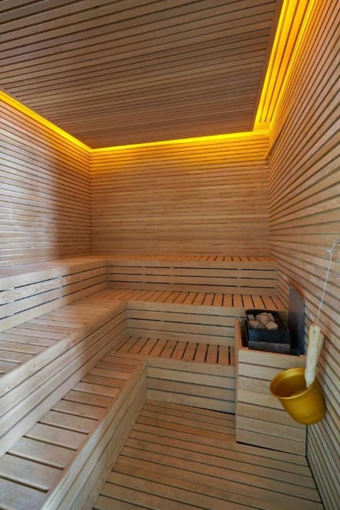 Sauna, Sauna, Spa and wellness centre/facilities