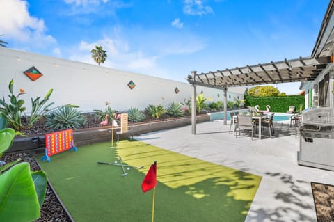 Day, Natural landscape, Children play ground, Garden, Garden view