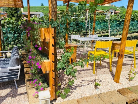 Seating area, On site, Landmark view, Breakfast