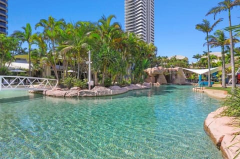 Garden, Garden view, Swimming pool, sunbed