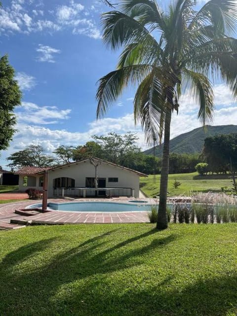 Finca Bosque Paraíso Villa in Valle del Cauca