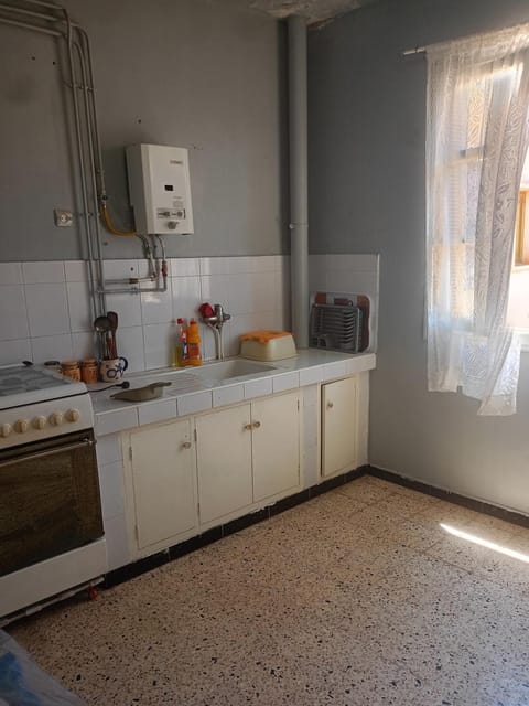 Appartement f4 Apartment in Oran