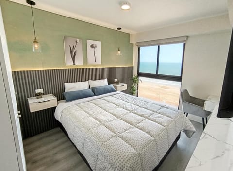 Bedroom, Sea view