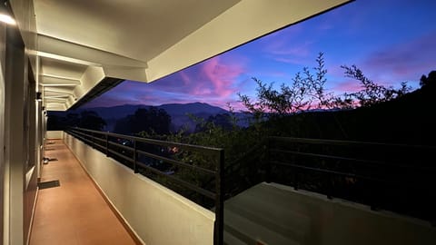 Natural landscape, Balcony/Terrace, Mountain view, Sunset