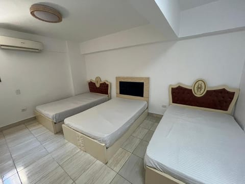 Bed, Photo of the whole room, Bedroom, air conditioner