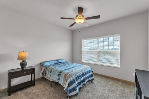 Luxurious 1 Bed 1 Bath Apartment at The Meadows-Pet Friendly Apartment in Rapid City