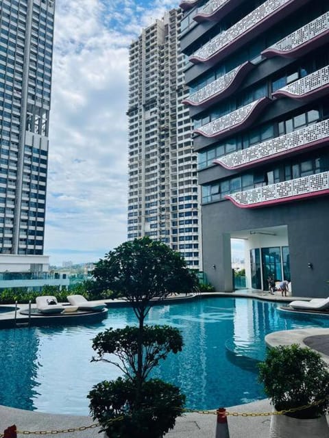 Day, Natural landscape, Pool view, Swimming pool