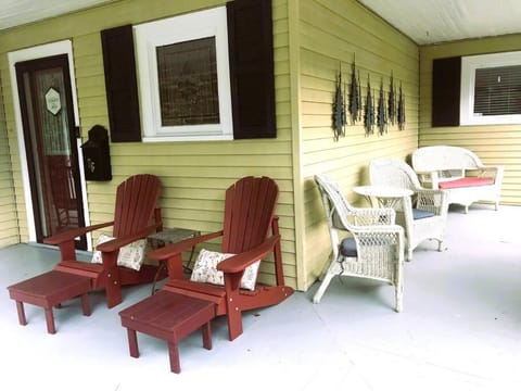 White Oak Manor-Waynesville House in Waynesville