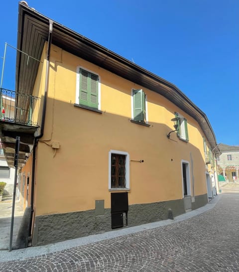 Property building, Neighbourhood, Street view