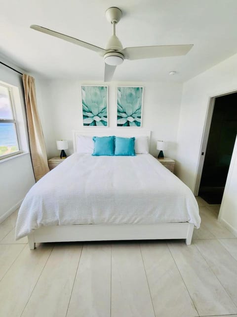 7Mile Beachfront Apartment Wohnung in George Town