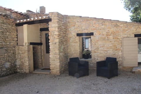 Fleur de Lavande Bed and Breakfast in Gordes