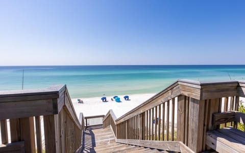 Beach Hair Dont Care Apartment in Blue Gulf Beach