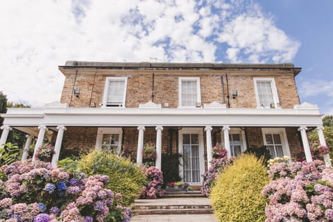 Property building, Day, Garden