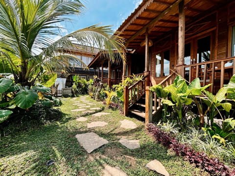 Property building, Spring, Day, Garden, Garden view