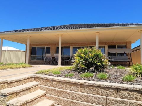 Avventura Casa in Wallaroo