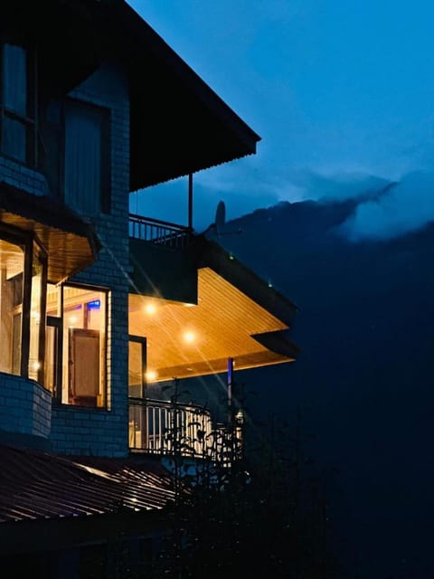 Mother Tree Resorts Resort in Manali