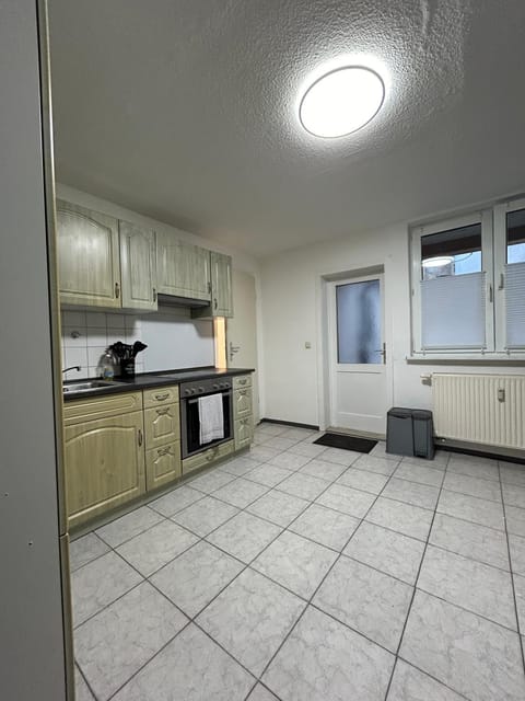 Kitchen or kitchenette, dishwasher, oven, pet friendly, stove, toaster