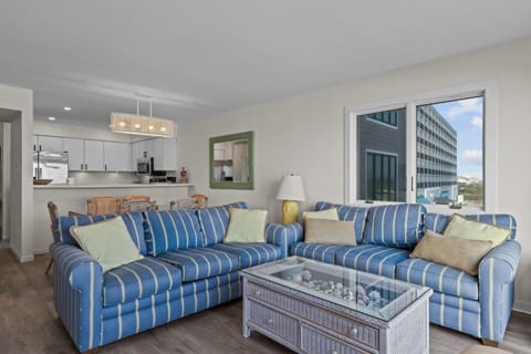 Shore Joy Breakers C24 condo Apartment in Pine Knoll Shores