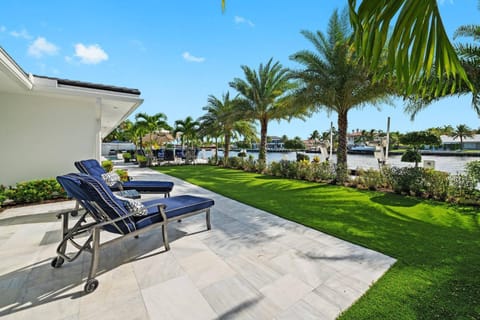 Coastal Hide Away House in Lauderdale-by-the-Sea