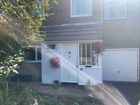 Property building, Facade/entrance, Garden