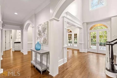 Luxury Spacious 4BR Residence in Central Buckhead House in Buckhead