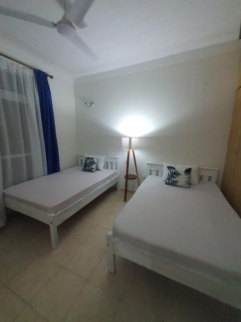 2 bedroom all ensuite located behind Go kart 5 minutes walk to the beach near Severin lodge Neptune beach Cowrie shell Apartment in Mombasa