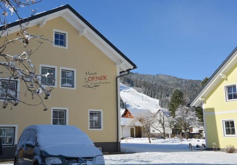 Facade/entrance, Winter