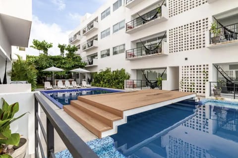 Pool view, Swimming pool