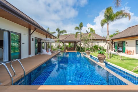 Garden, Pool view, Swimming pool, sunbed