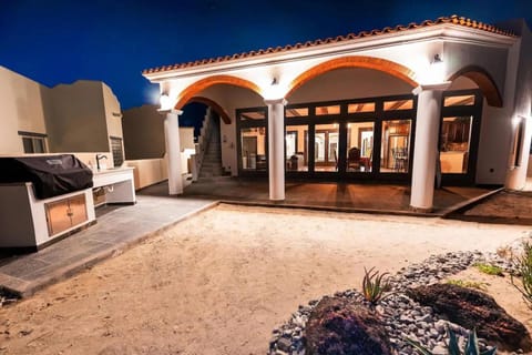 Seaside Hacienda 6 Bedrooms Apartment in State of Baja California