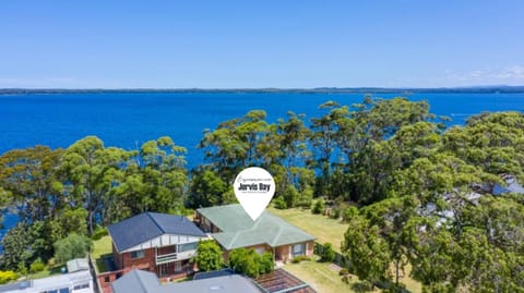 Lu Lu's at Sanctuary Point by Experience Jervis Bay House in Saint Georges Basin