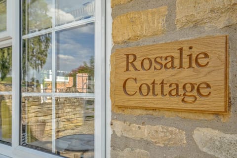 Rosalie Cottage House in Chipping Campden