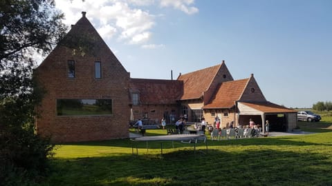 Holiday Home Victoria Fields House in Flanders