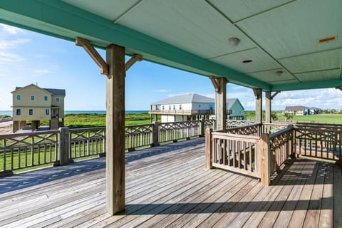 Crystal Villa home House in Bolivar Peninsula