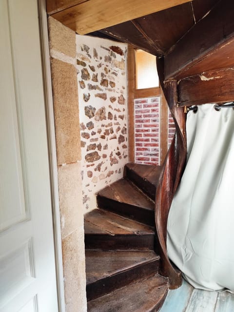 la rénovée d'antan bis Apartment in Bourgogne-Franche-Comté