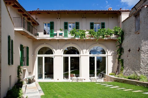 Camere Mon Pousada com café da manhã (B&B) in Monforte d'Alba