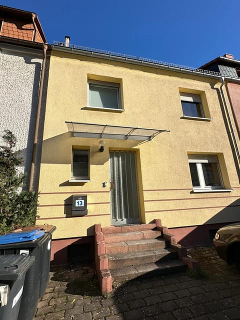 Property building, Facade/entrance, Day, Time of day