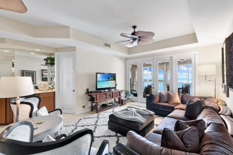 Exclusive VIP Beachfront Monthly Tranquil Oasis House in Marco Island