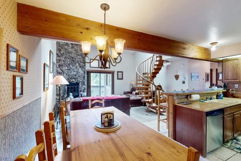 Viking Alpine Haven Apartment in Fraser