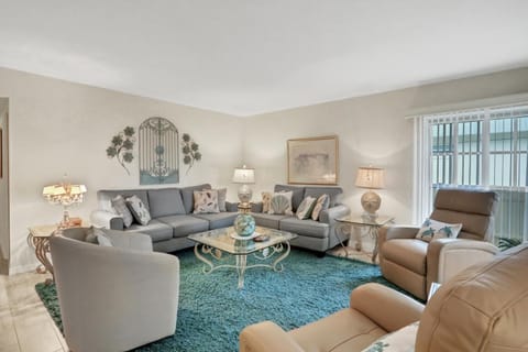 Longboat Key Oasis Apartment in Longboat Key