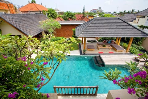 Villa Cokelat Chalet in North Kuta