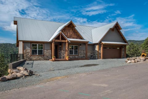 Property building, Day, Mountain view