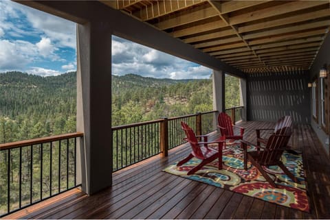 Spring, Day, View (from property/room), Balcony/Terrace, Seating area, Mountain view