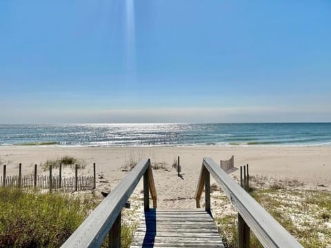 Somehow, Someday, Somewhere, Seaside House in Saint George Island