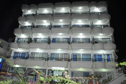 Ozgun Apart Hotel Apartment hotel in Kusadasi
