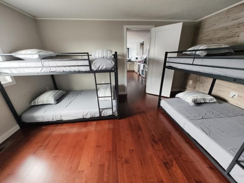 Bed, Photo of the whole room, Bedroom, bunk bed