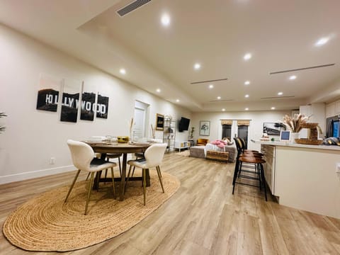 Living room, Dining area