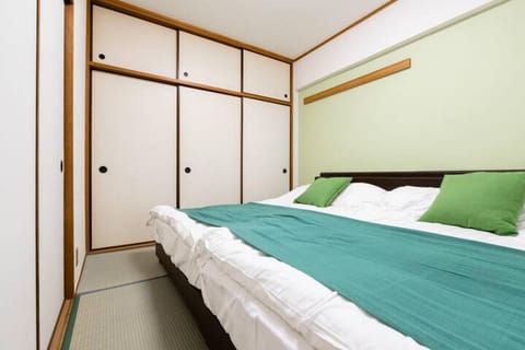 Dwell Asano 102 ドゥウェル浅野 102 Apartment in Osaka